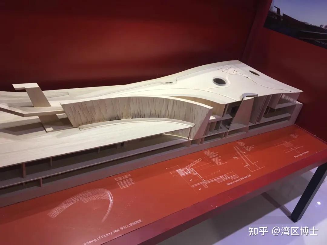 海心桥设计师何镜堂,华南理工大学建筑设计研究院首席总建筑师,是名副