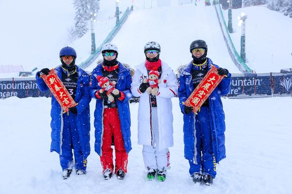 中国单板滑雪u型场地国家队