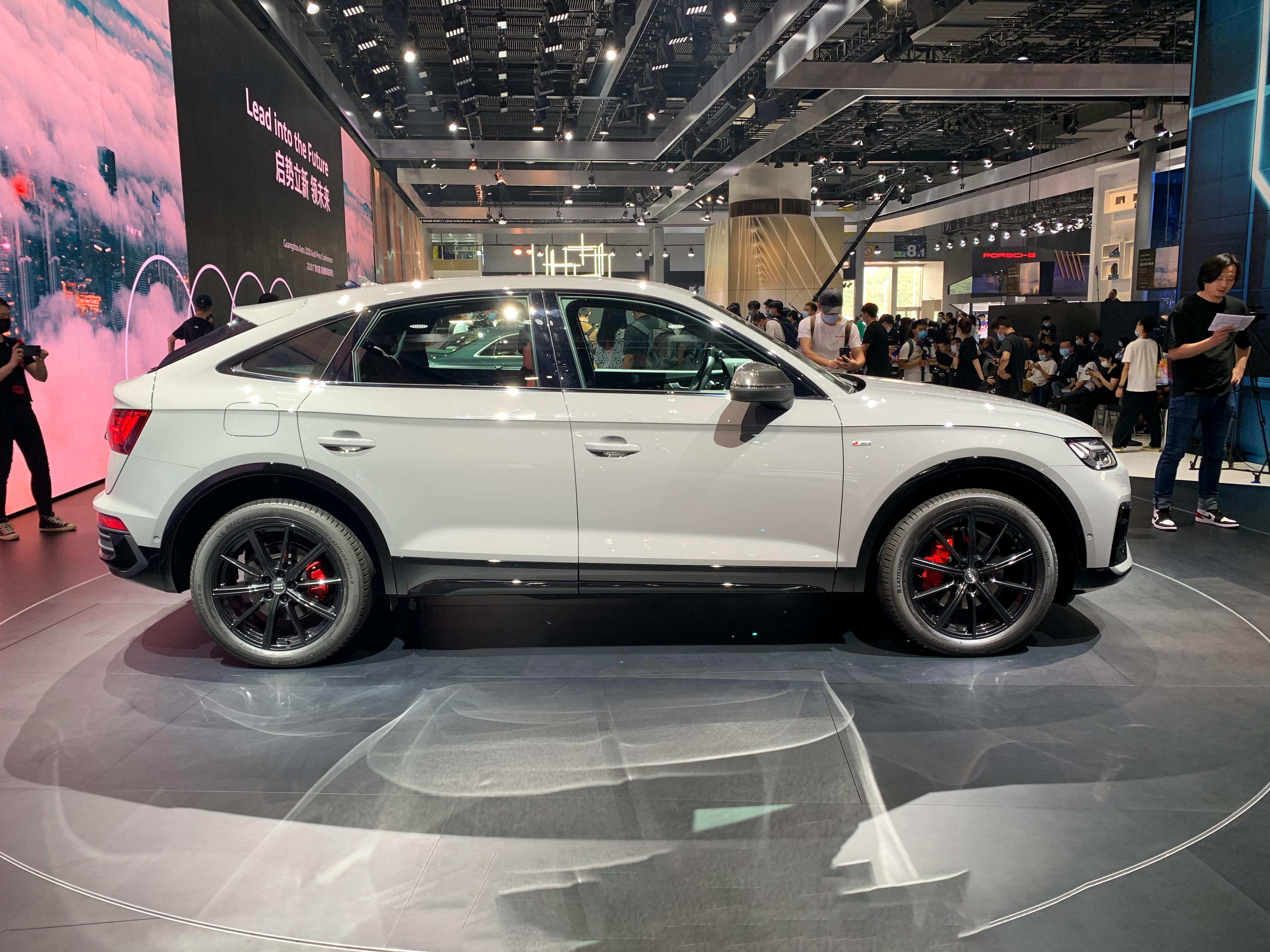 奥迪q5lsportback正式上市兼顾运动与个性搭载20t发动机