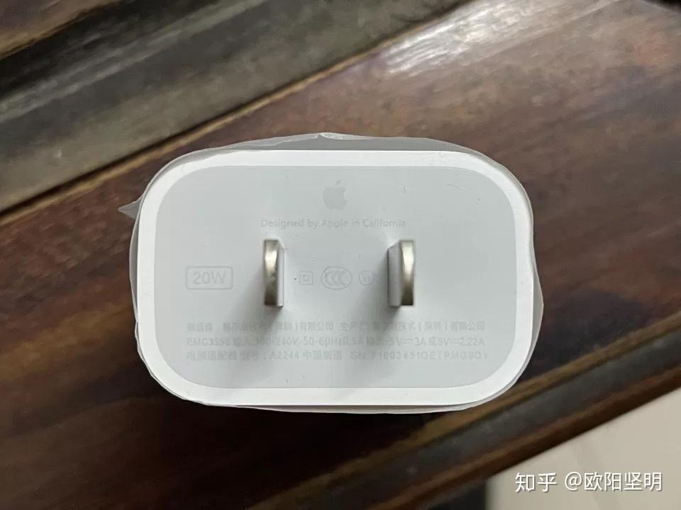 iphone20w原装充电器,iphone11pro原装充电器 苹果国行20w快充真假鉴别教程