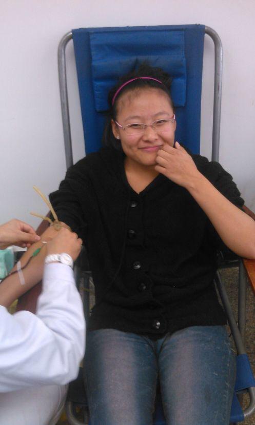 不好看的女生是变美的?动漫女生的用枪图片