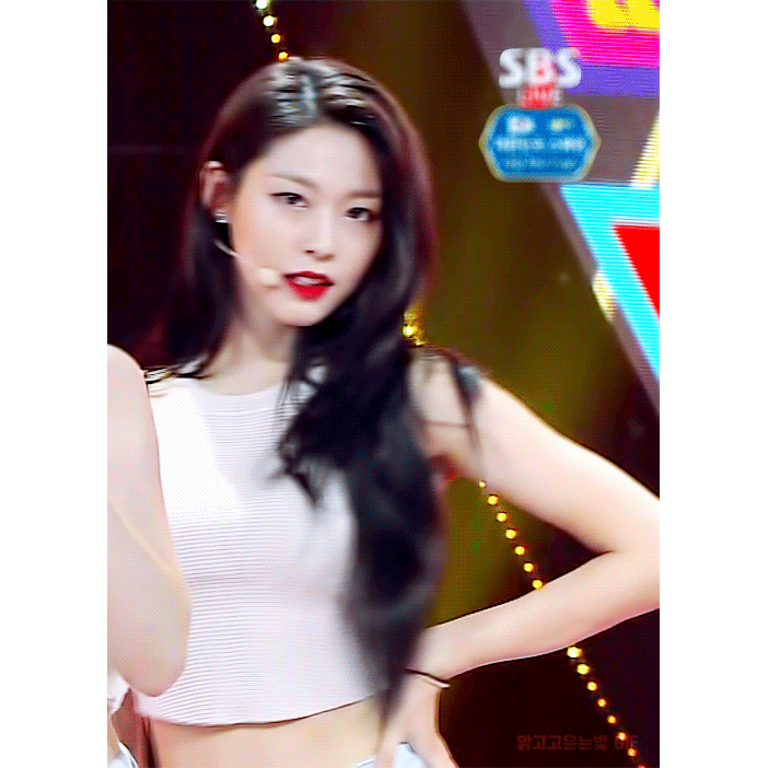 韩国女团成员有哪些惊为天人的瞬间?