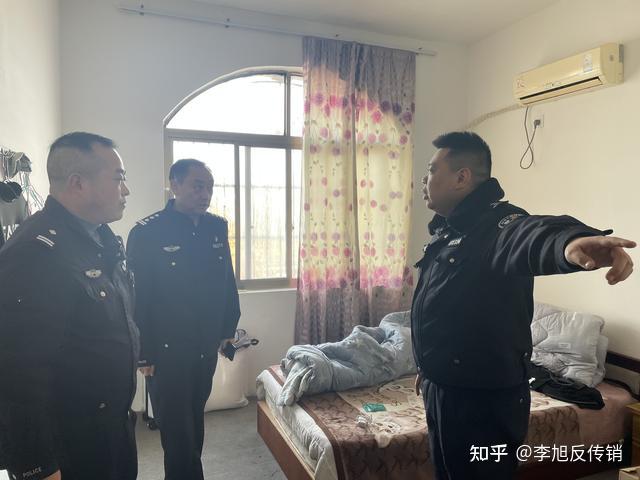 汉中交警捣毁一个传销窝点抓获12名传销人员年龄最小的仅14岁