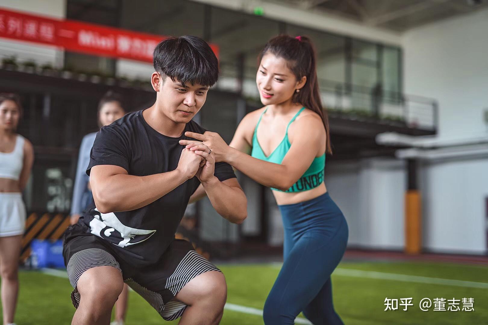健身培训师罗显婷健身瞎练一半人去健身房都连错了最基本的健身尝试