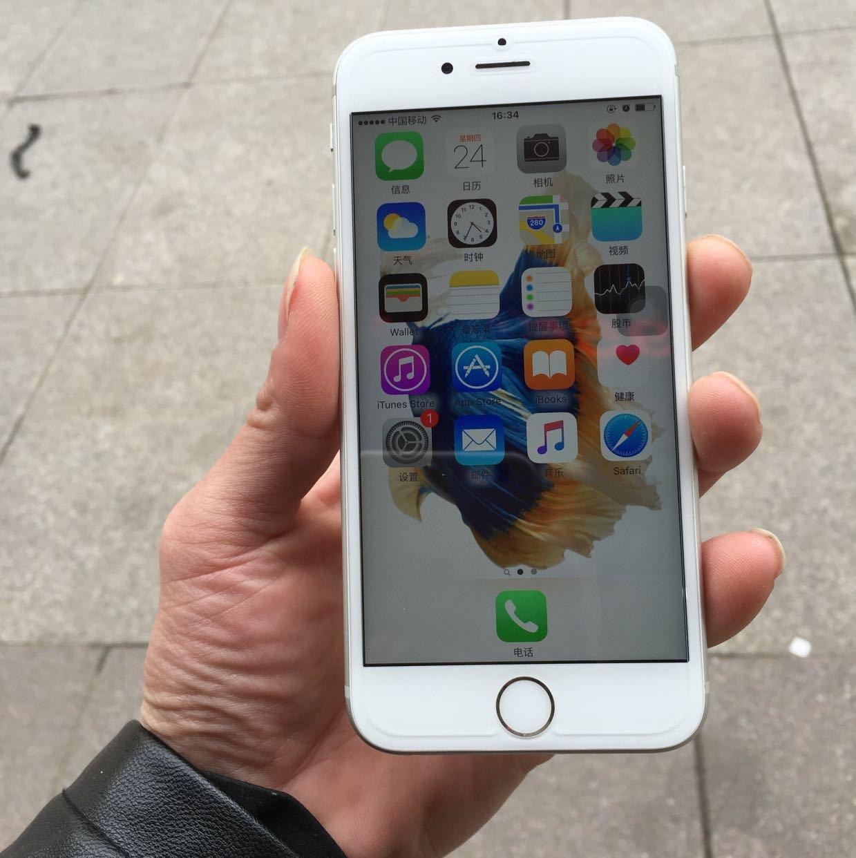 iphone6s开机白苹果故障维修案例三