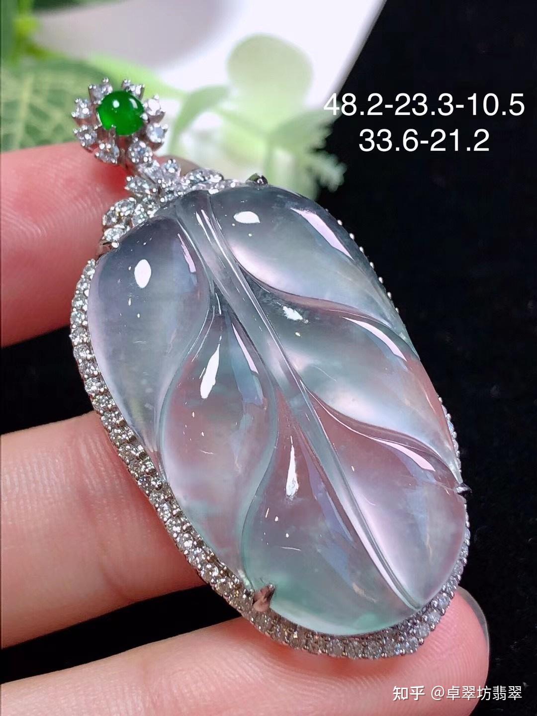 但是近年来,它在市面上的销量也是很高的,翡翠叶子的寓意同样很美好