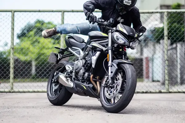 2021款triumph street triple 765 rs ——街车档案