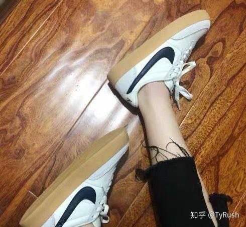 耐克有哪些好看不贵适合女孩子的鞋子?