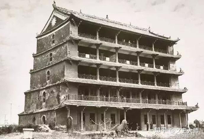 广州老照片古建筑繁多时髦女郎早已成为广州街头的亮丽风景线