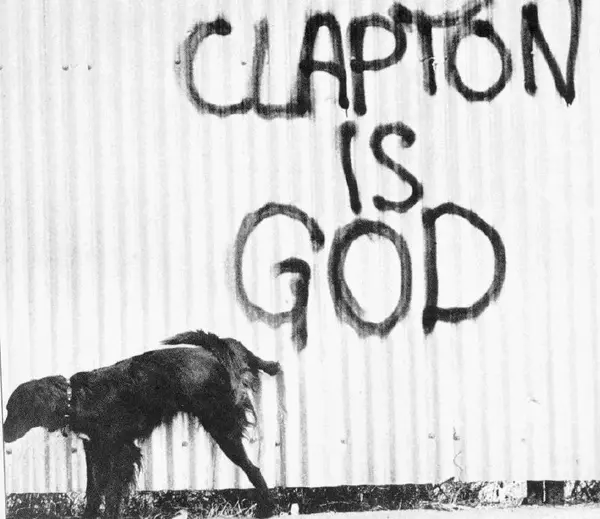 clapton is god"的涂鸦,是的, 18岁的时候老爷子就被封神了.