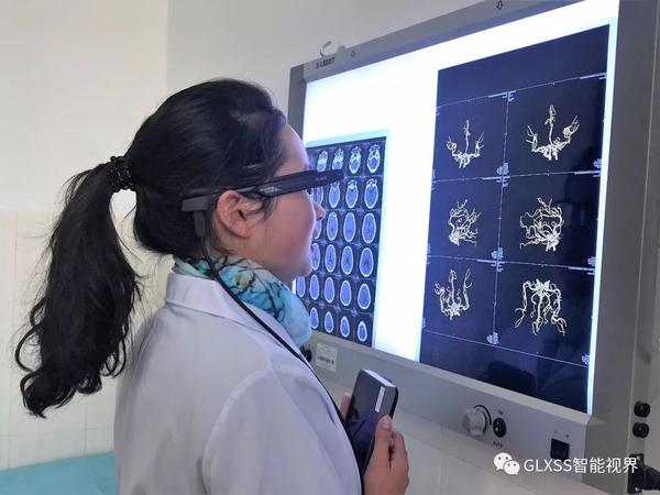llvision ar glasses and the remote assistance platform will