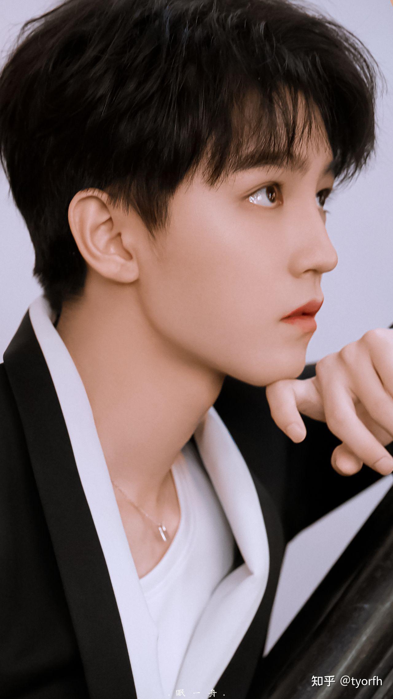 tfboys单人照片高清,tfboys单人照片 大家有没有tfboys的绝美神图,单人也可?