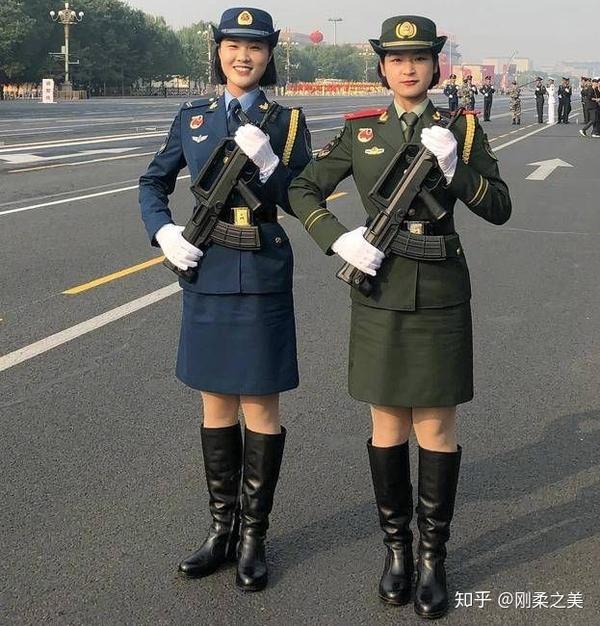 女兵吴宣仪和其他女孩的风采告诉你军装是最美丽的服装胜过凤冠霞帔
