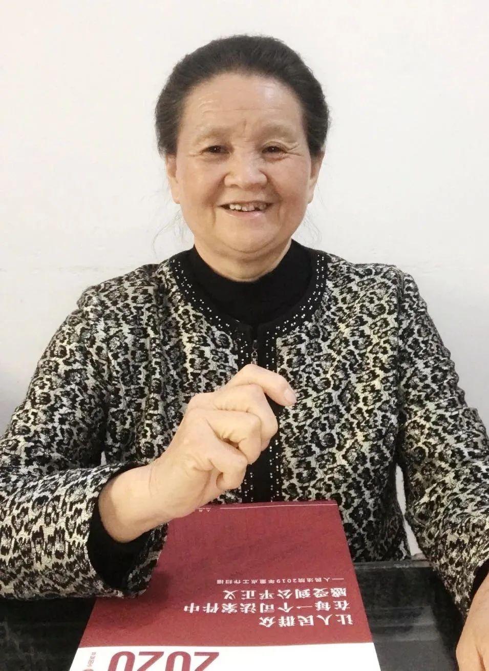 吴梅芳还就人民法院如何加强党的政治建设与大家进行互动交流.