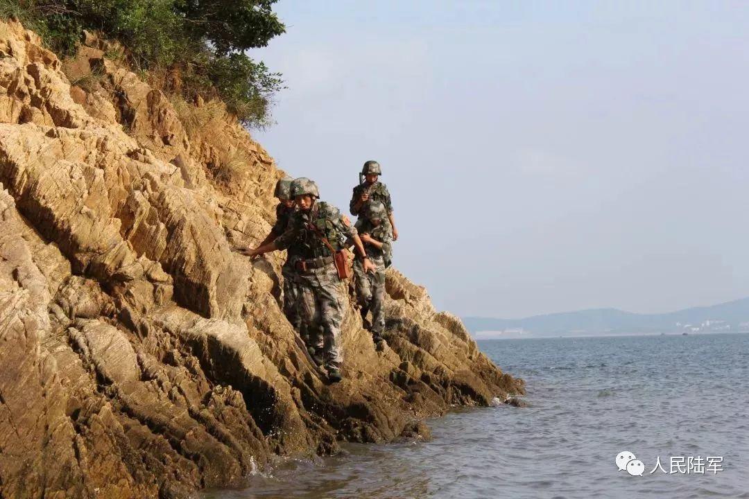 铁心守岛固海防