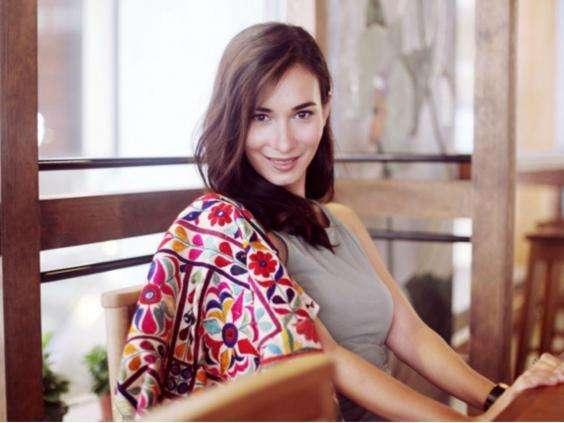战狼2女主卢靖姗到底有什么来头