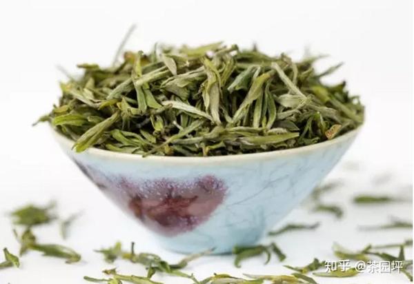 黄山毛峰和白毫银针都有白毫,那黄山毛峰是白茶吗?
