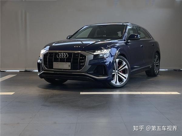 奥迪q8 55tfsi 尊享动感型