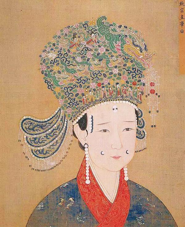 宋钦宗朱皇后像,画中朱皇后所戴的凤冠便是左右两侧各三片博鬓