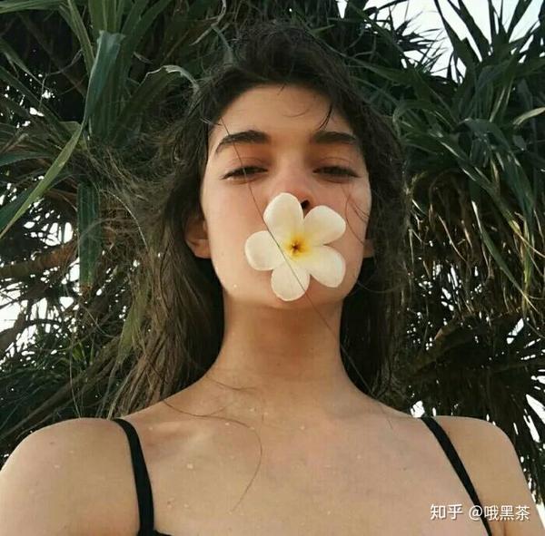 夏天到了,求清凉点的欧美女头像?