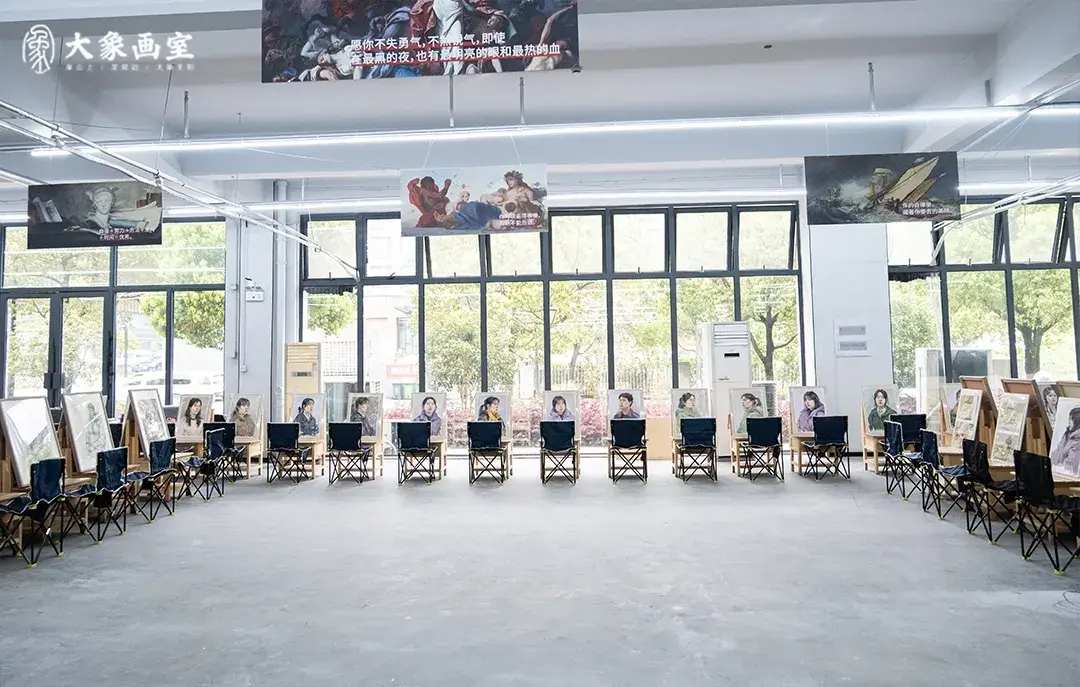杭州大象画室与德清县求是高级中学合作办学,专注美术高考.