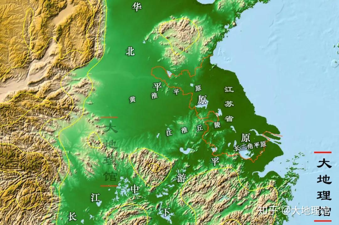 中国地形图上看江苏,一片碧绿,犹如一颗美丽的翡翠或绿宝石.