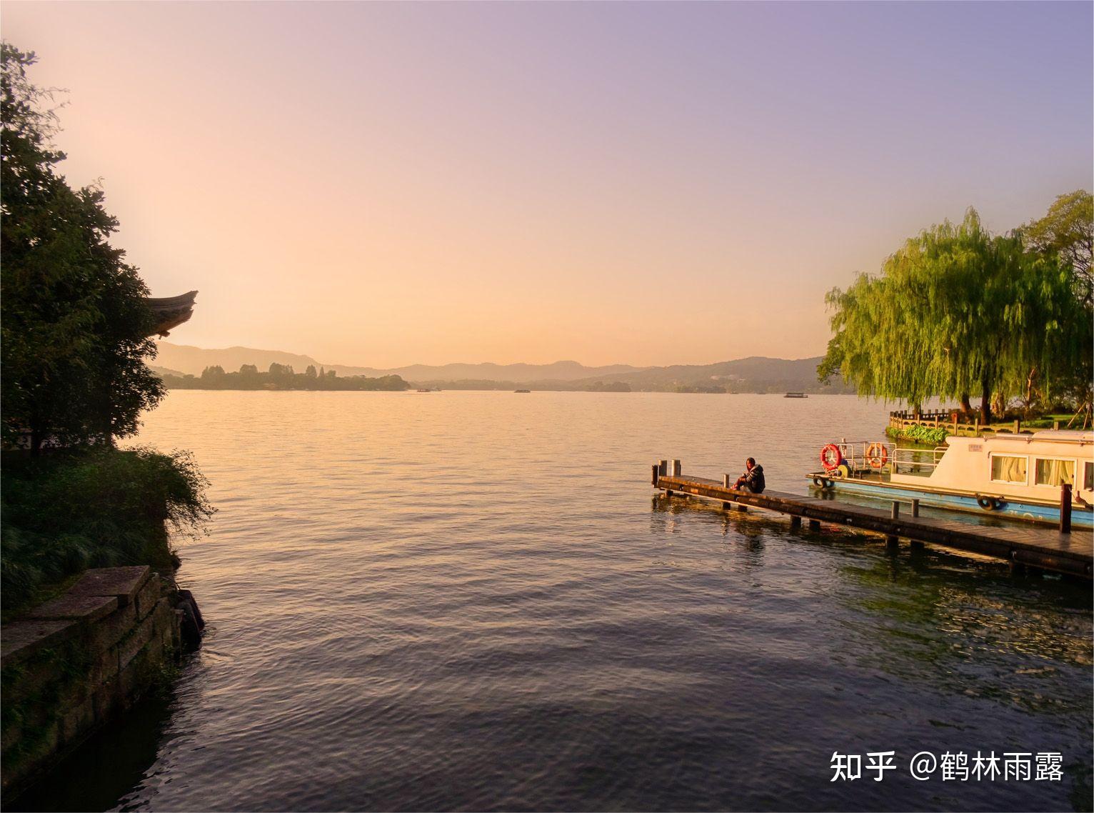 杭州西湖十景之一雷峰塔