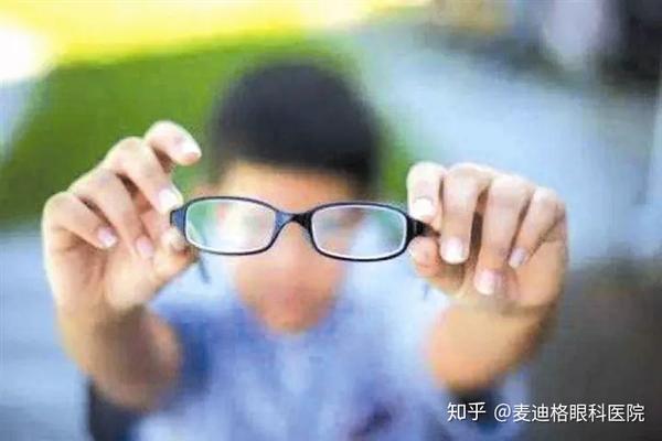 近视发展快自查是否做错了这三条