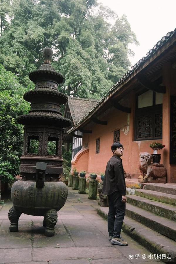 寺庙名称:法王寺 三县门票:免费 地址:四川省泸州市合江县法王寺镇