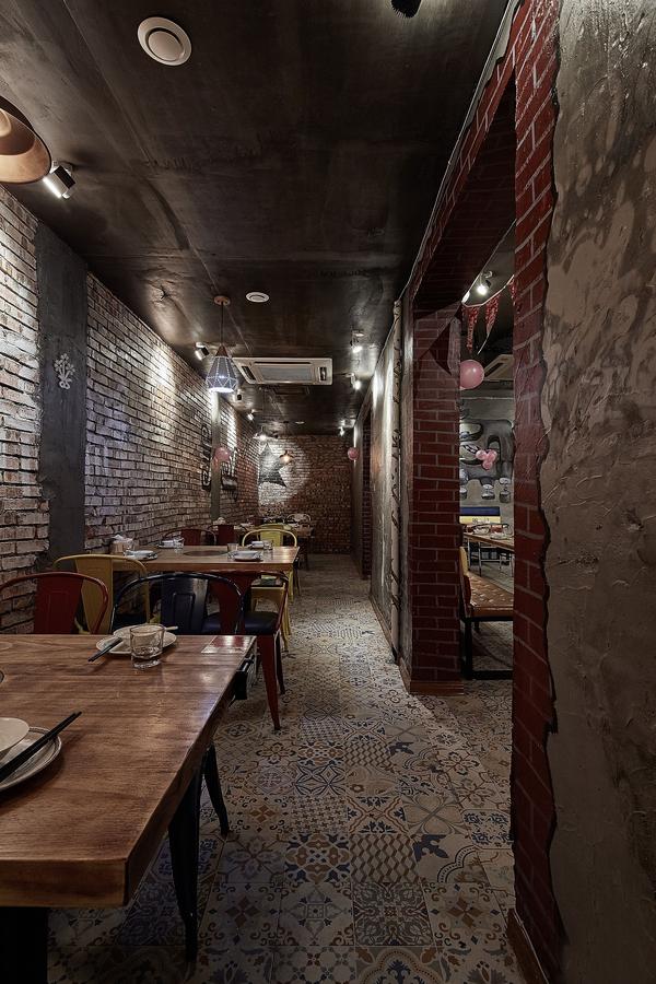 餐厅设计篇复古做旧工业风个性壁画点睛之笔美食餐饮店面实景欣赏