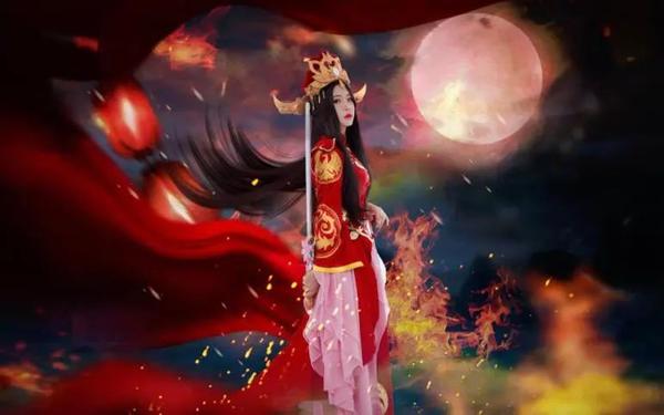 露娜一生所爱皮肤cos,身穿嫁衣美如画,看完太羡慕猴子