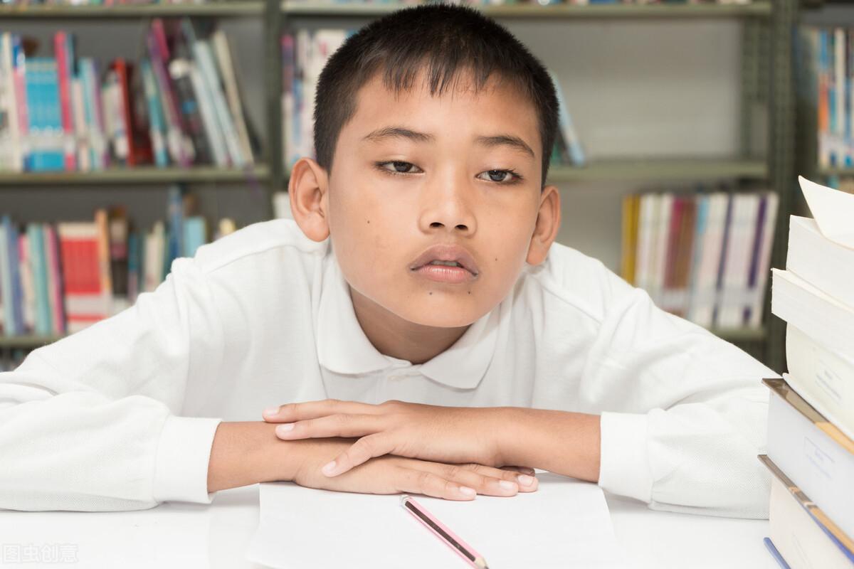 当学生精神振奋的时候,不仅神清气爽,学习效率才会大大提高.