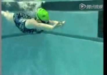 如果你都不知道为何这么做,如何去做好,只是努力在水中模仿,那你的波