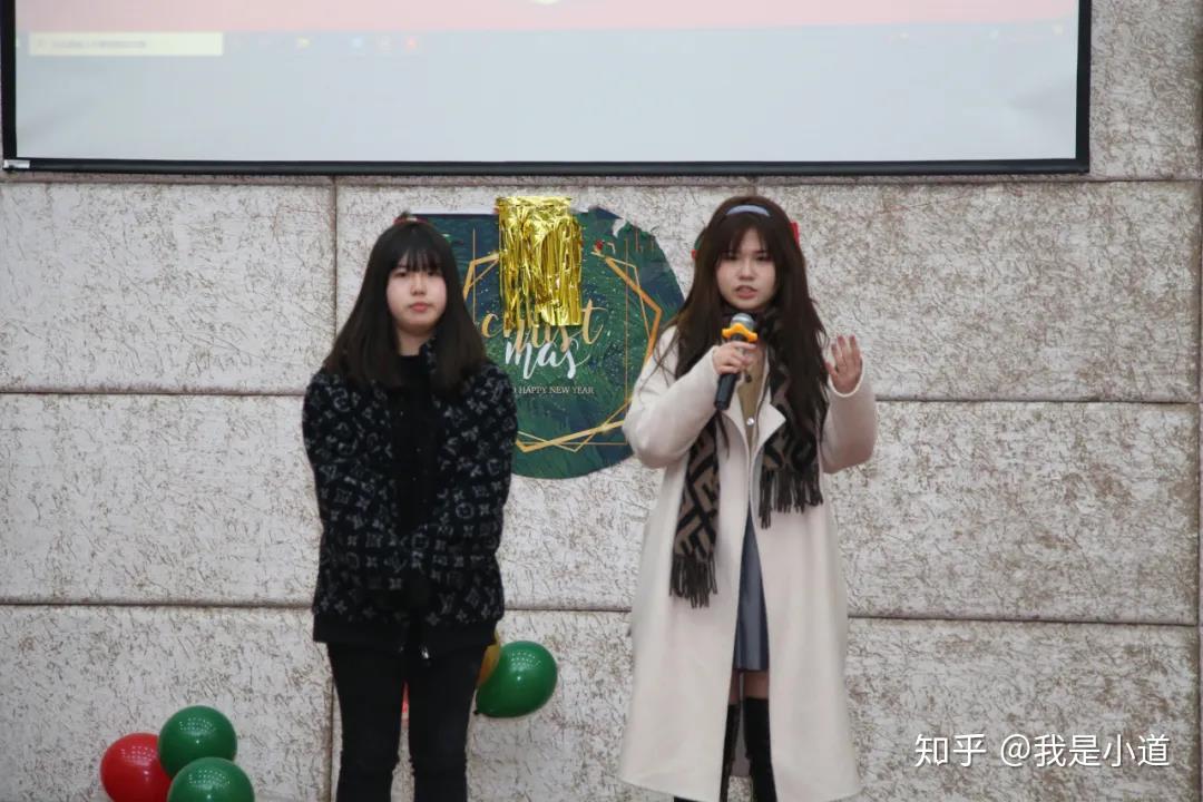 星校星河湾 韩沁伶,吴以琳在领科有很多的presentation,project,需要