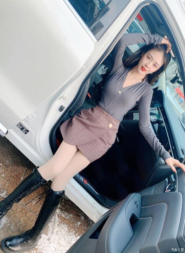 【媳妇当车模】说好的媳妇当车模 我的大长腿女神