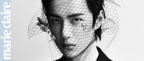 如何评价王一博登上的《嘉人》六月刊双封面?