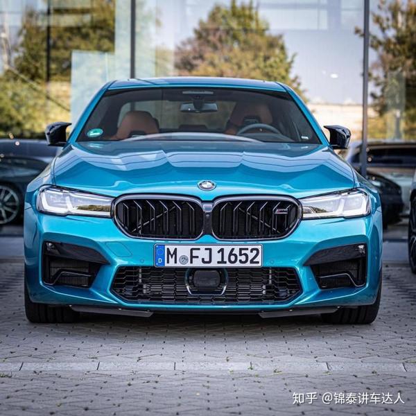 新bmwm5雷霆版lci海岸蓝