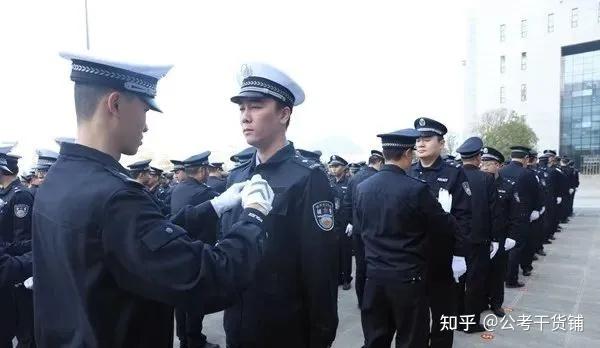 此地辅警集体换装!