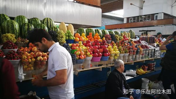 说说哈萨克——走进物产丰饶的绿巴扎