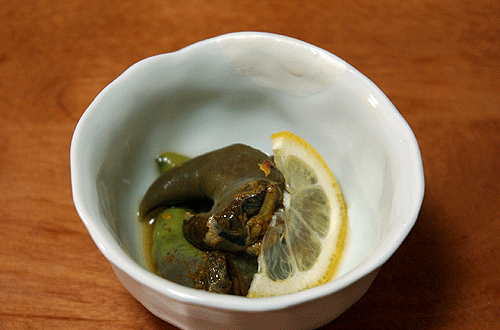 com) (鲍鱼的中肠腺(digestive gland)与生殖腺(gonad)包裹在一起.