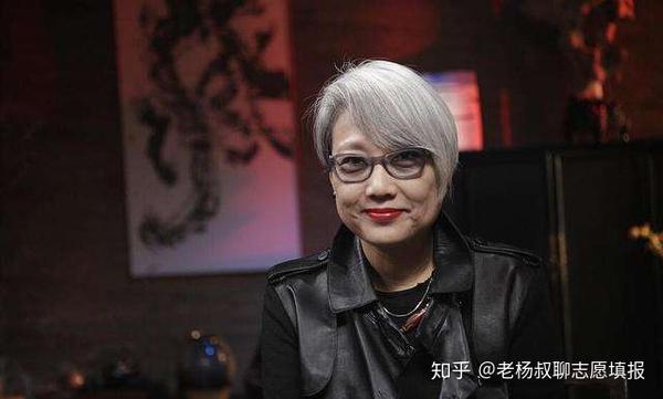 老年的杜拉斯什么样我不太清楚,60多岁的刘索拉告诉了你这段话的含义.