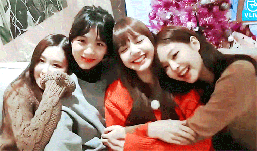 评价一下blackpink里rose的各方面?
