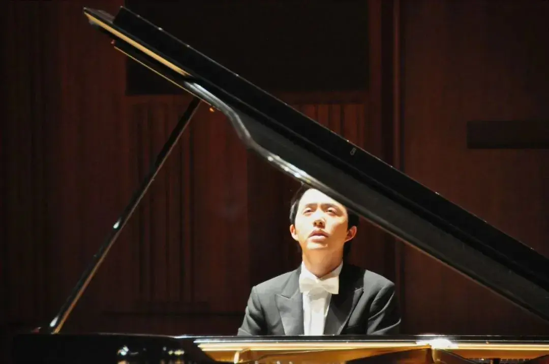 李云迪为什么冒着事业折戟风险去pc