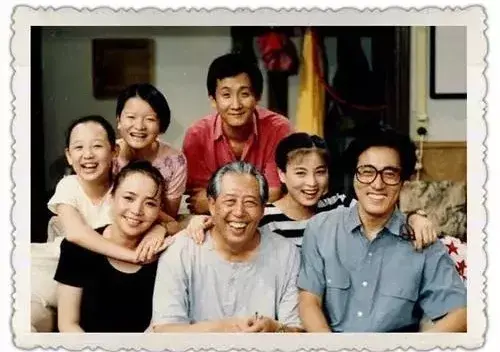 20多年前英达拍摄的情景喜剧《我爱我家》给几代人带来了欢乐,至今长