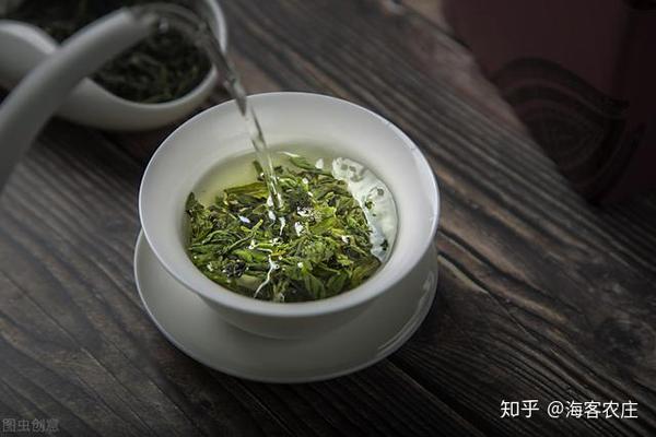 茶友冲泡绿茶茶汤变浑浊难道是茶质不好