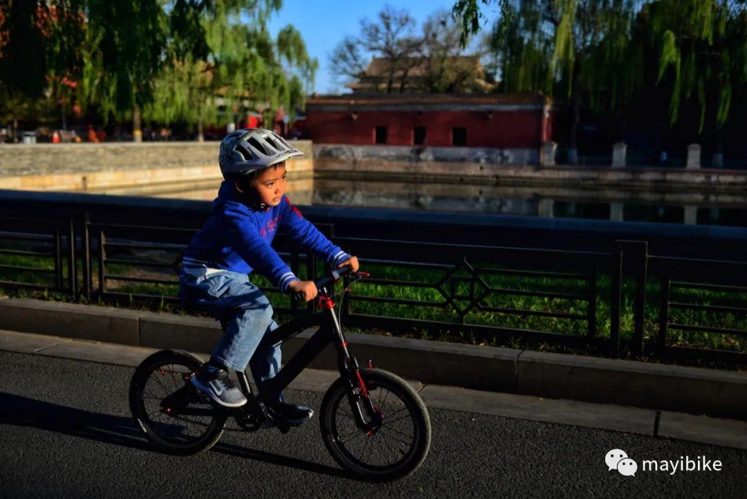 ibike拒绝让儿童自行车成为整个自行车行业的标准工业化产品,我们希望