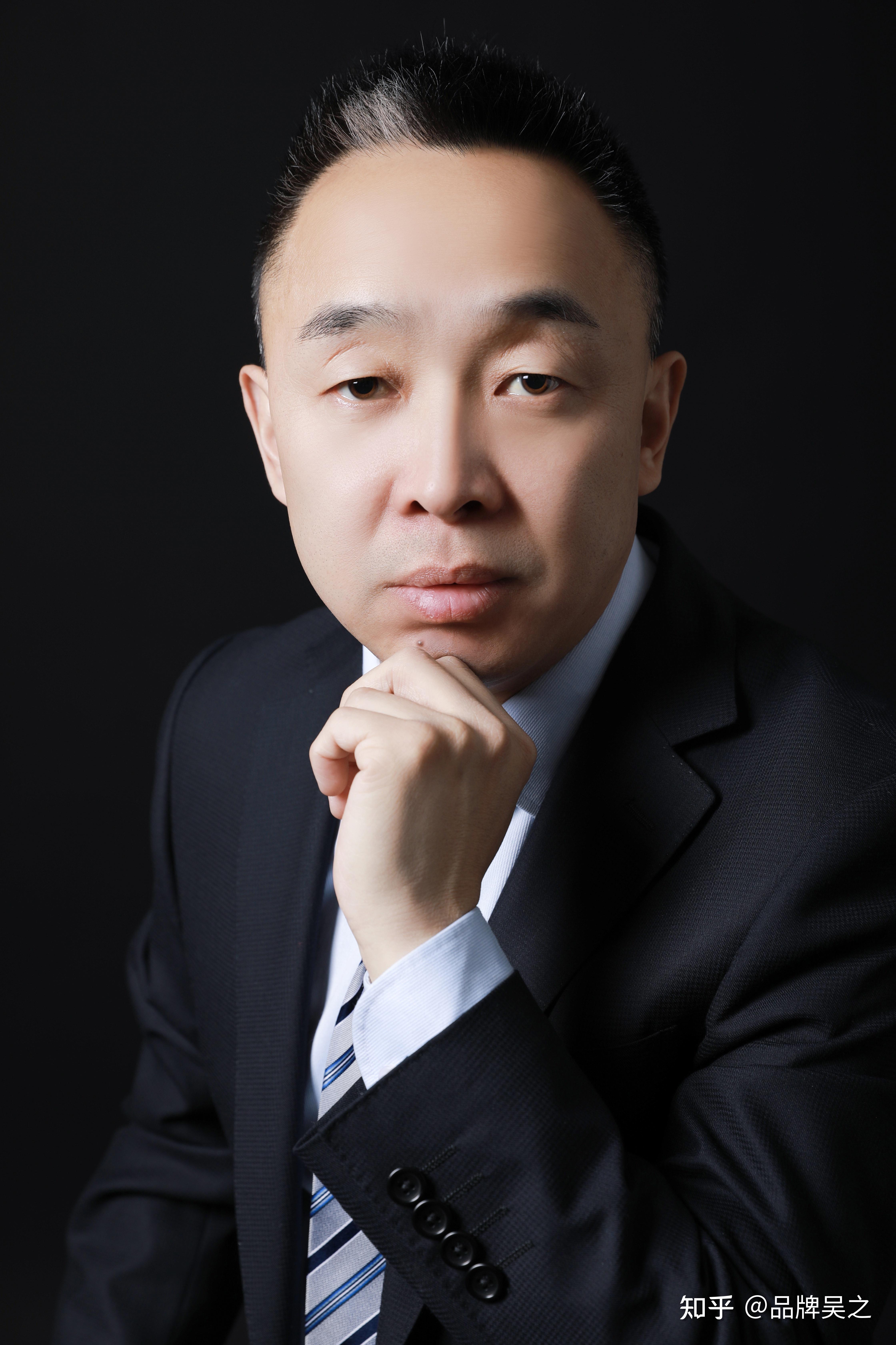 吴之荣获2022食操行业年度影响力营销人物奖