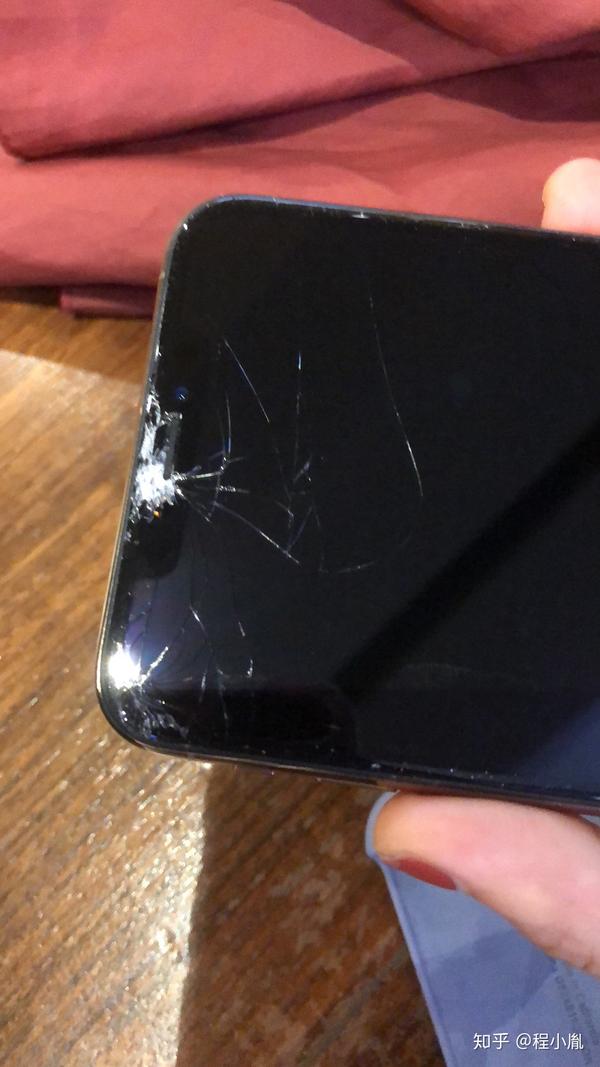 刚买的iphone xs/ xs max摔碎了是什么样的一种体验?