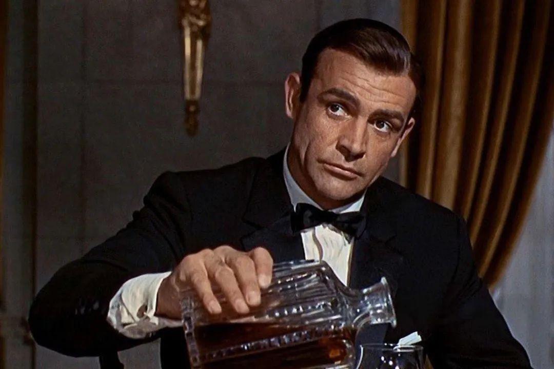 如果要盘点国内外电影史上最经典的电影,"007"系列绝对榜上有名.