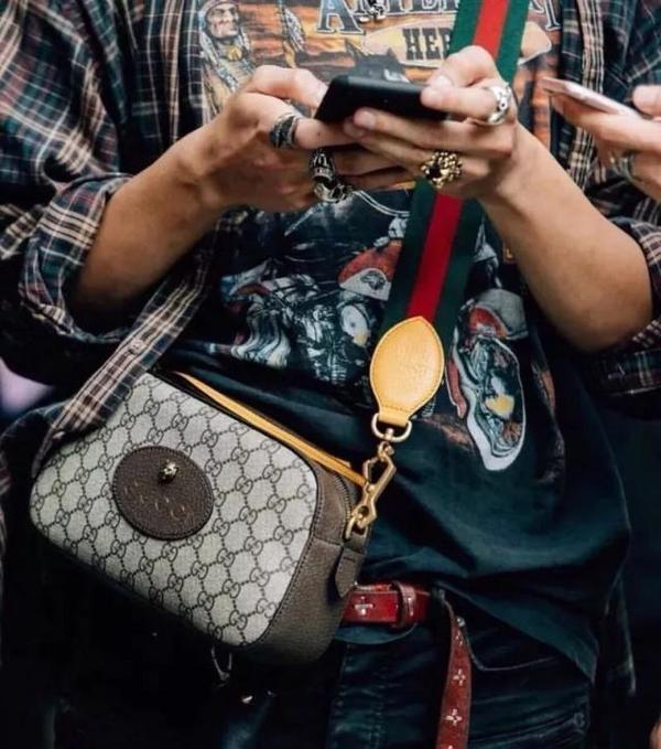 鉴定帖丨gucci虎头相机包遇上假老虎